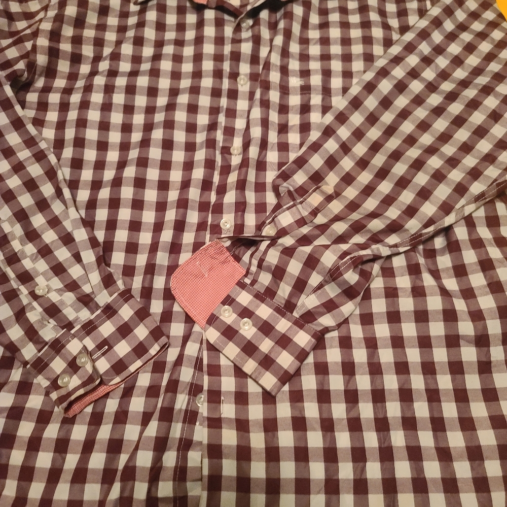 Shirt - Picture 4 of 4